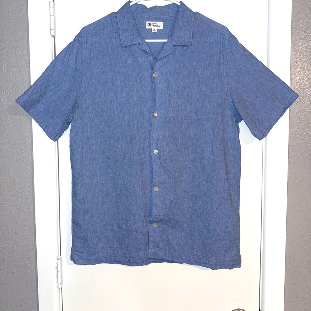 GAP Men's Blue Casual Button-Down Shirt